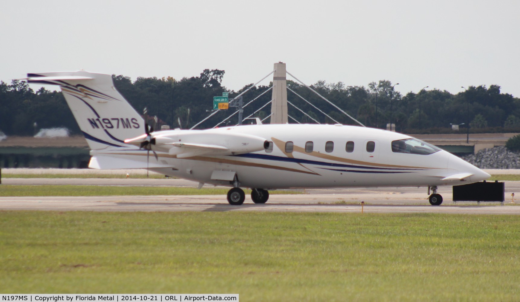 N197MS, 2011 Piaggio P-180 Avanti II C/N 1215, Piaggio P180