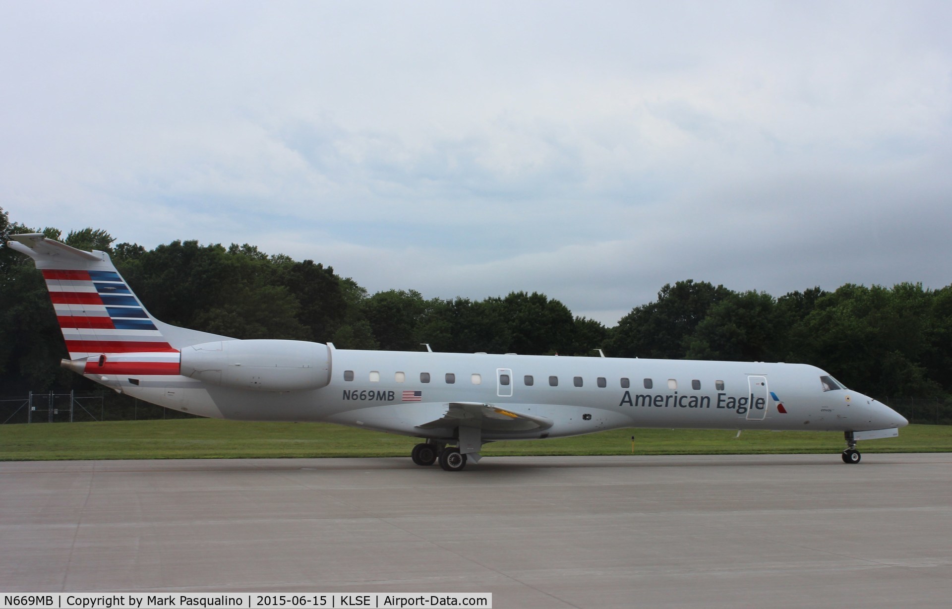 N669MB, 2004 Embraer ERJ-145LR (EMB-145LR) C/N 145788, EMB-145LR