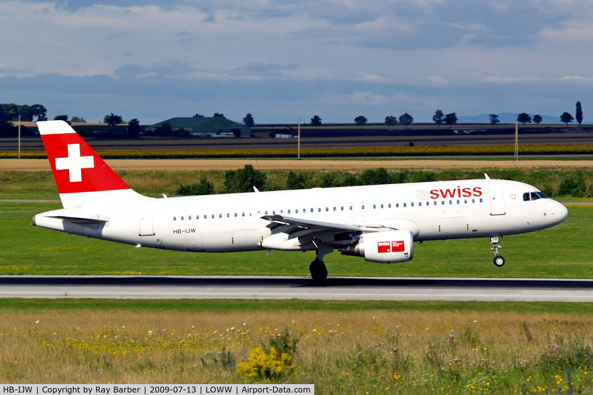 HB-IJW, 2003 Airbus A320-214 C/N 2134, Airbus A320-214 [2134] (Swiss International Air Lines) Vienna-Schwechat~OE 13/07/2009