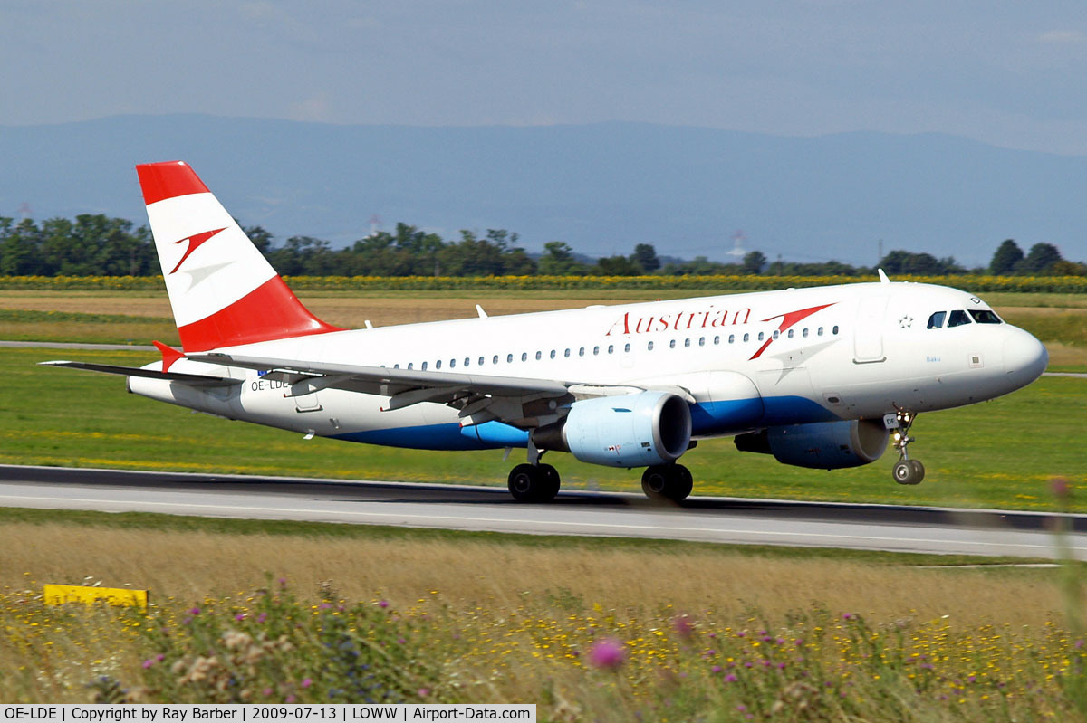 OE-LDE, 2005 Airbus A319-112 C/N 2494, Airbus A319-112 [2494] (Austrian Airlines) Vienna-Schwechat~OE 13/07/2009