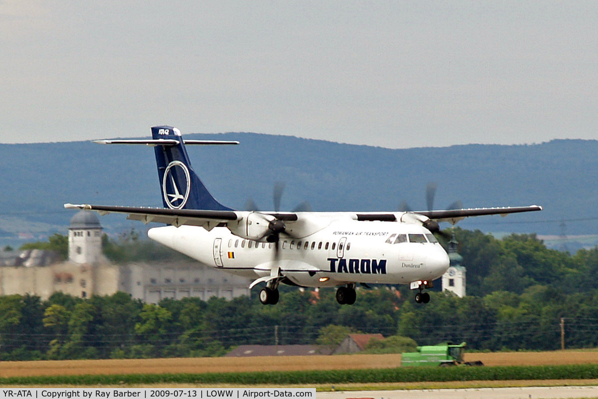YR-ATA, 1997 ATR 42-500 C/N 566, Aerospatiale ATR-42-512 [566] (TAROM) Vienna-Schwechat~OE 13/07/2009