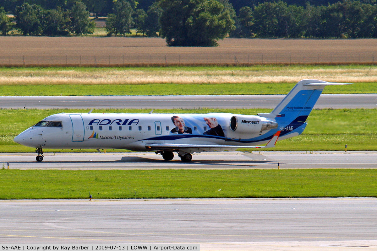 S5-AAE, 1998 Canadair CRJ-200LR (CL-600-2B19) C/N 7170, Canadair CRJ-200LR [7170] (Adria Airways) Vienna-Schwechat~OE 13/07/2009