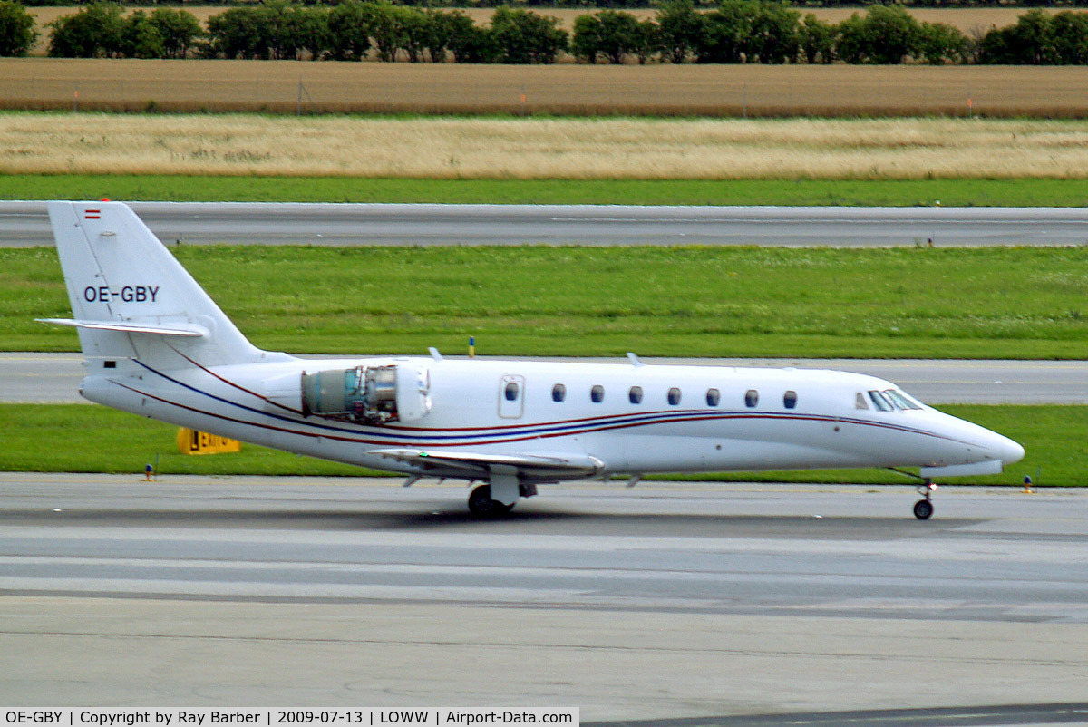 OE-GBY, 2006 Cessna 680 Citation Sovereign C/N 680-0066, Cessna Citation Sovereign [680-0066] Vienna-Schwechat~OE 13/07/2009. Just returning from the blast area where engine check was carried out.