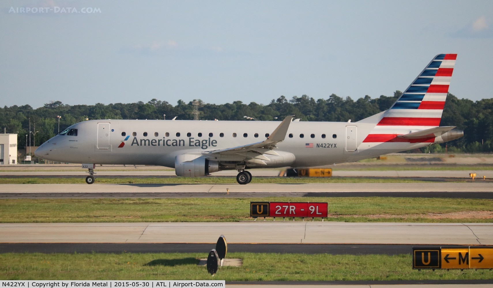 N422YX, 2014 Embraer 175LR (ERJ-170-200LR) C/N 17000387, American Eagle