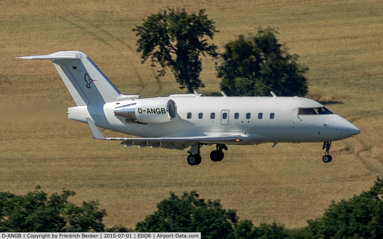 D-ANGB, 2002 Bombardier Challenger 604 (CL-600-2B16) C/N 5541, on final RW09