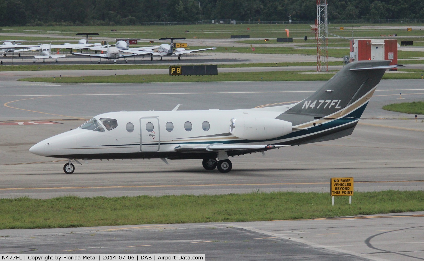 N477FL, 2004 Raytheon Beechjet 400A C/N RK-377, Beech 400A