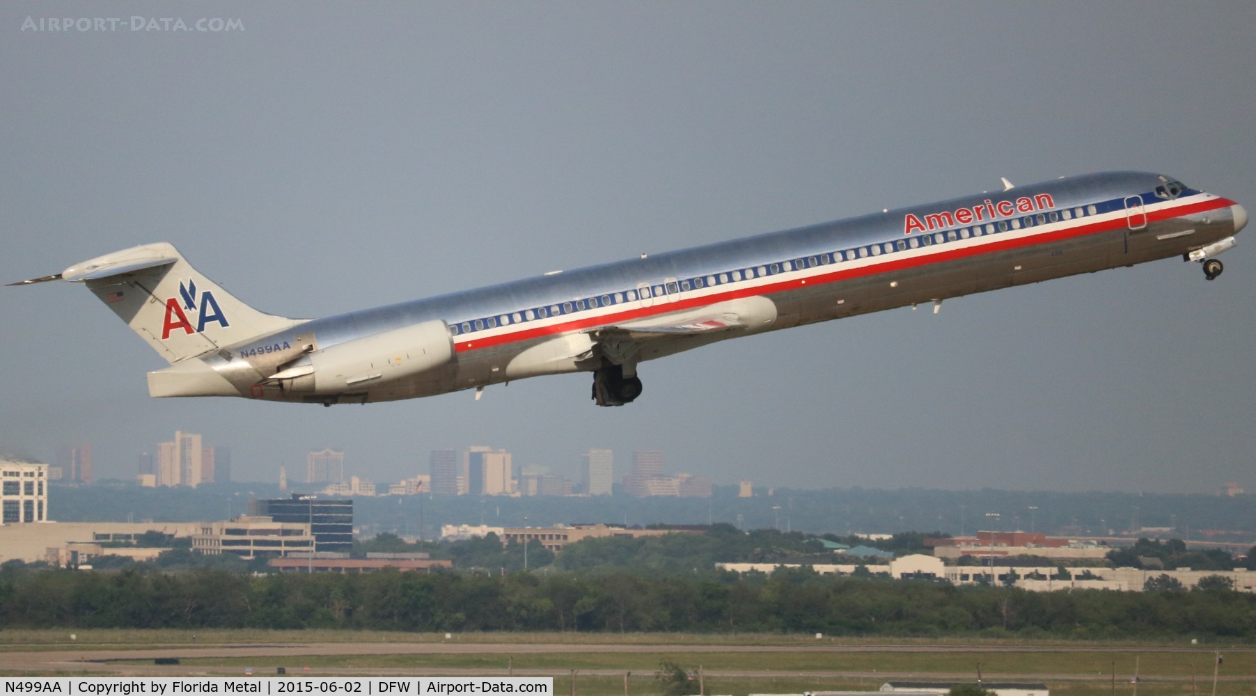 N499AA, 1989 McDonnell Douglas MD-82 (DC-9-82) C/N 49737, American