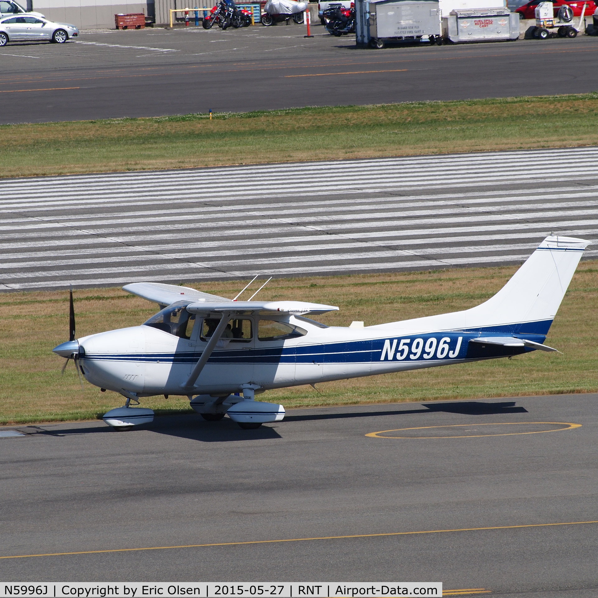 N5996J, 1975 Cessna 182P Skylane C/N 18263605, 1975 Cessna at RNT.