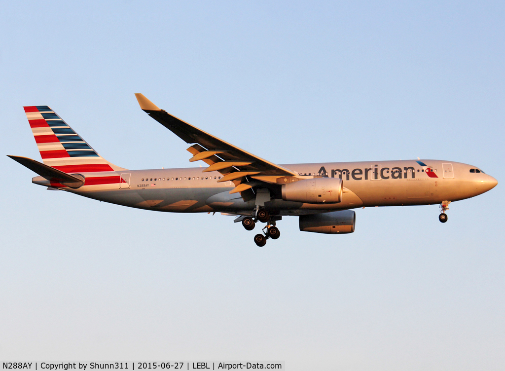 N288AY, 2013 Airbus A330-243 C/N 1441, Landing rwy 02 in new American Airlines c/s