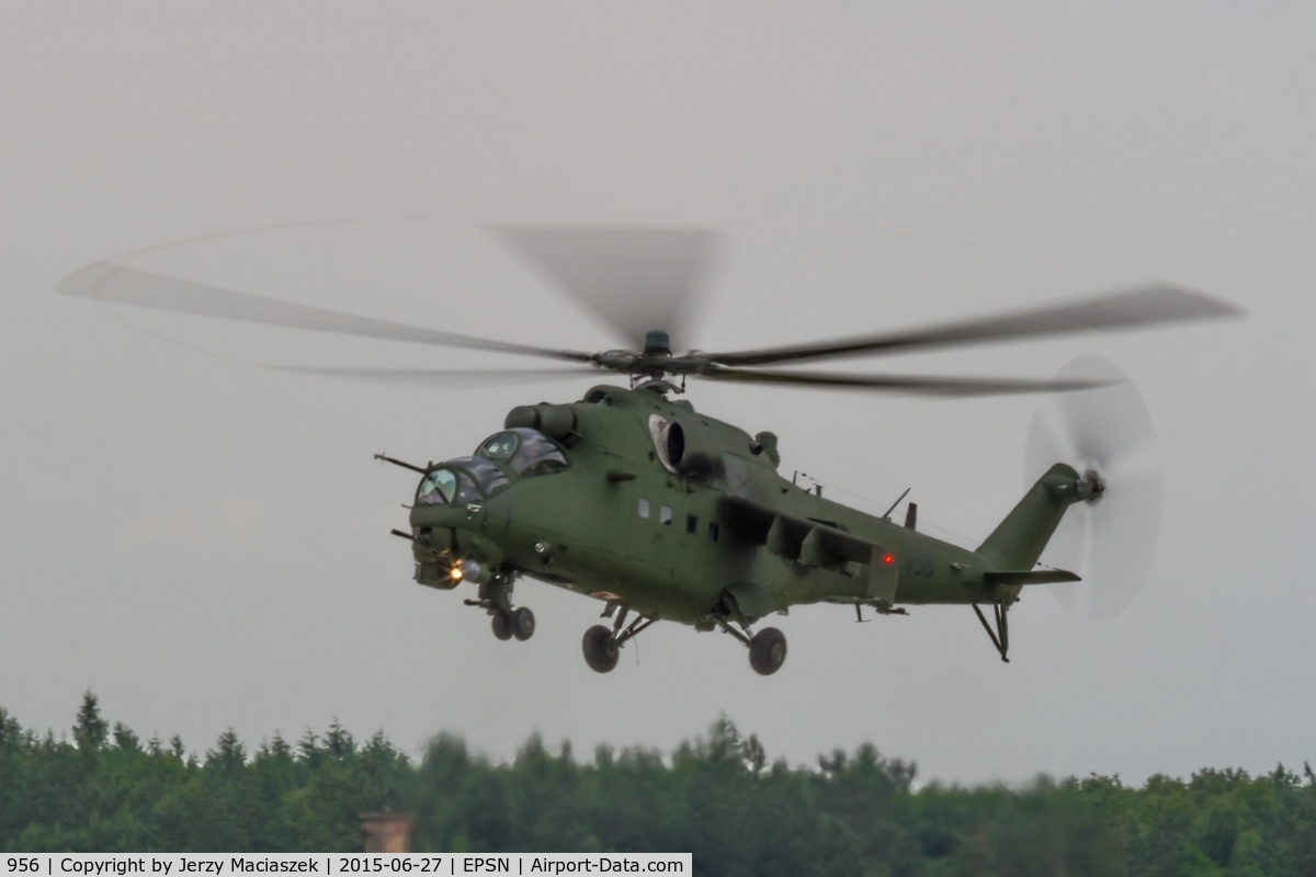 956, Mil Mi-24D Hind D C/N 340956, Mi-24D „Hind-D