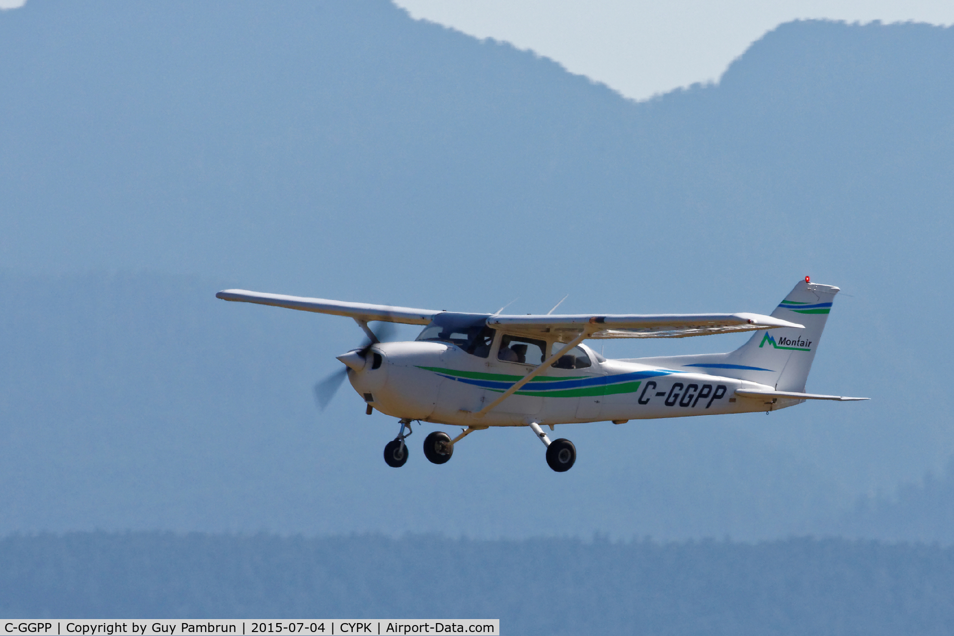 C-GGPP, 2000 Cessna 172R C/N 17280918, Landing