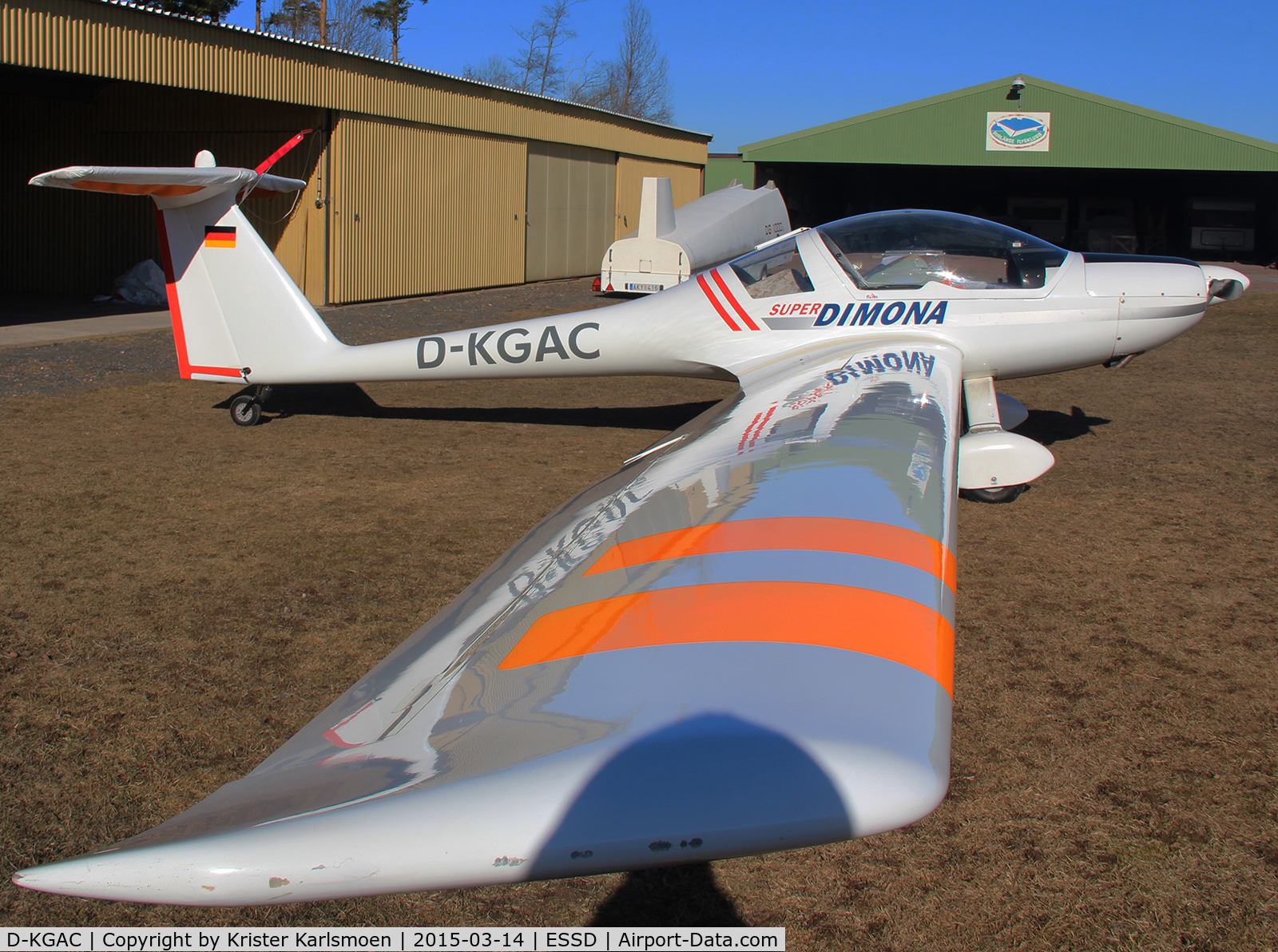 D-KGAC, Hoffmann H-36 Dimona C/N 36319, Runn Fly In 2015.