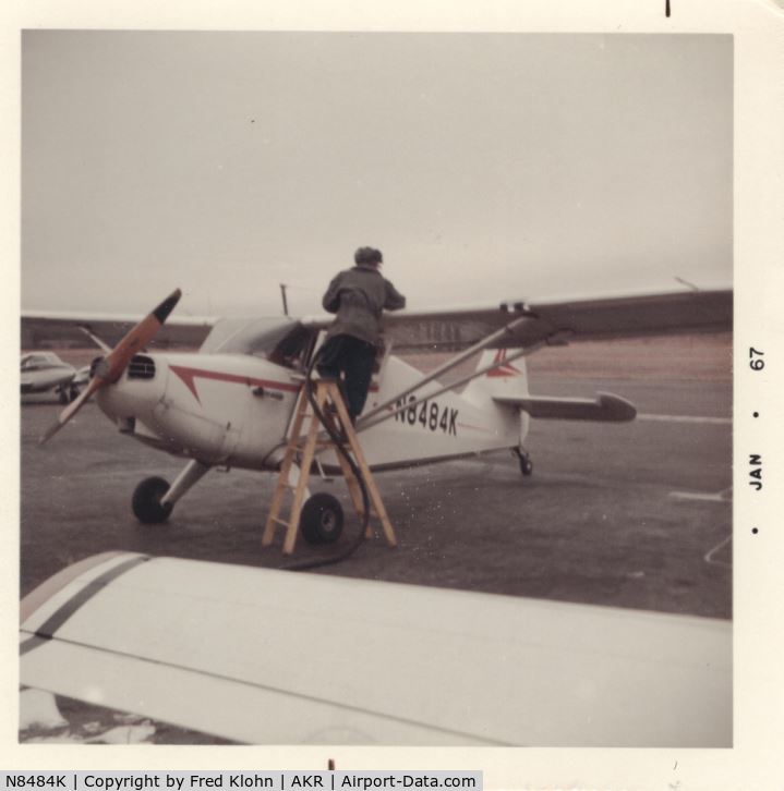 N8484K, 1946 Universal Stinson 108-1 C/N 108-1484, Topping Off In 1967