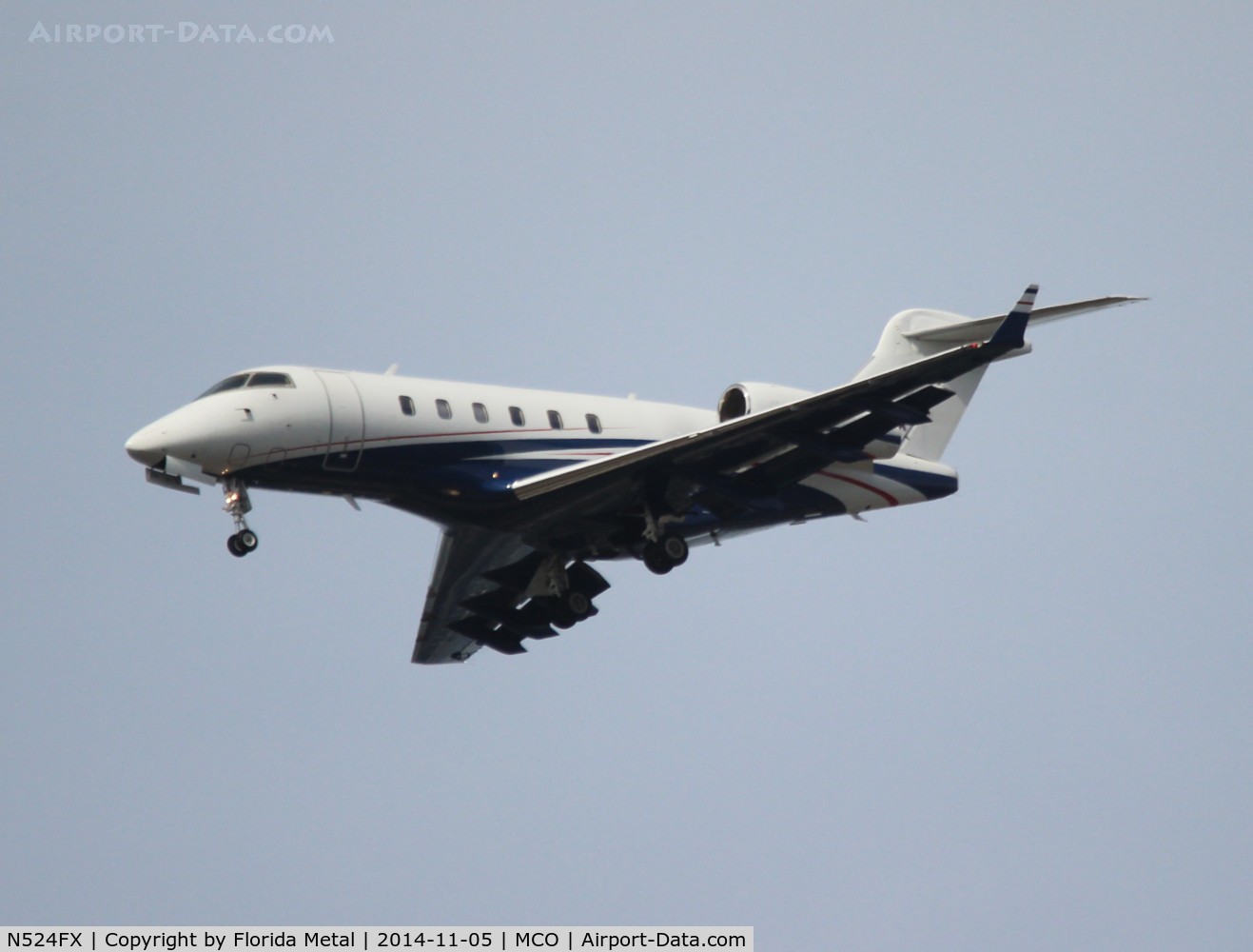 N524FX, 2006 Bombardier Challenger 300 (BD-100-1A10) C/N 20095, Challenger 300