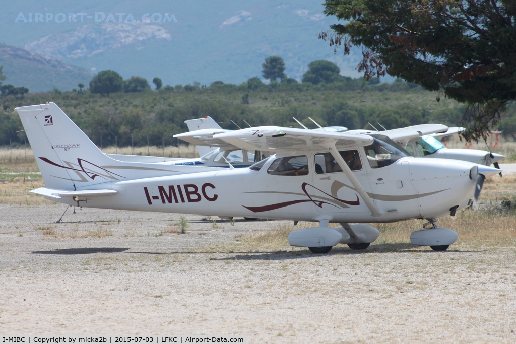 I-MIBC, Cessna 172S Skyhawk SP C/N 172S10774, Taxiing