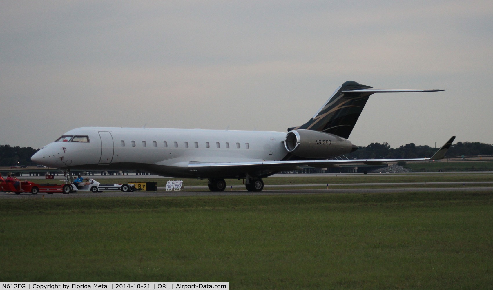 N612FG, 2012 Bombardier BD-700-1A10 Global 6000 C/N 9490, Global 6000