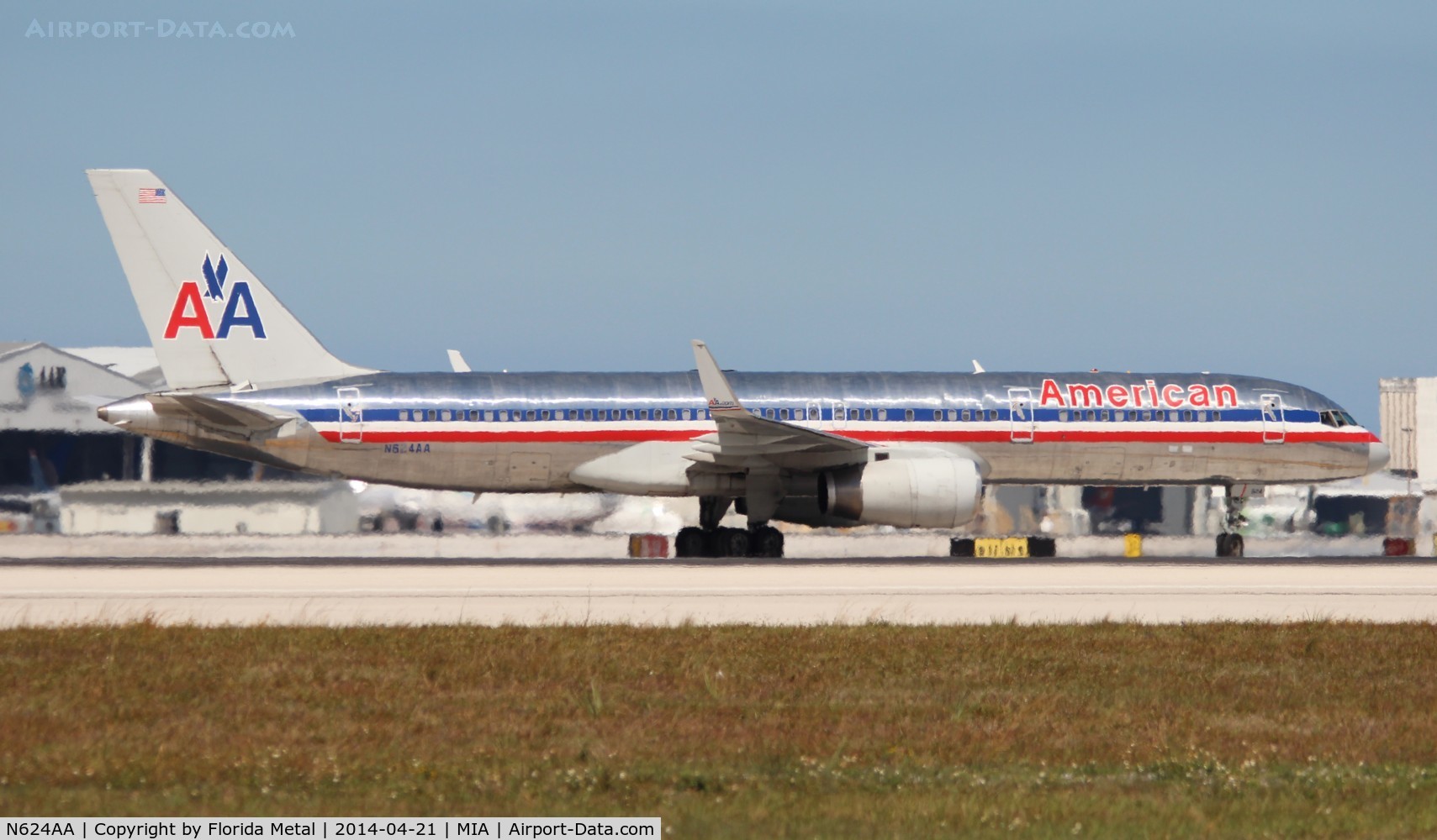 N624AA, 1990 Boeing 757-223 C/N 24582, American