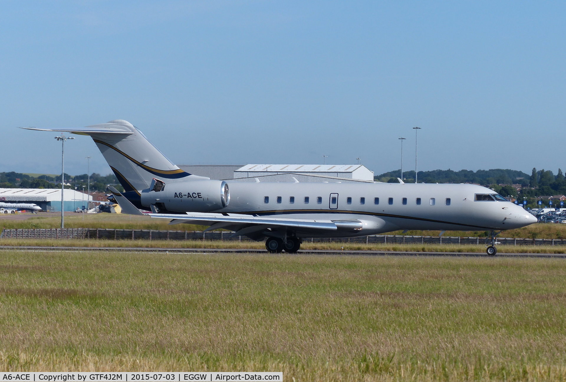 A6-ACE, 2010 Bombardier BD-700-1A10 Global Express C/N 9359, A6-ACE at Luton 3.7.15