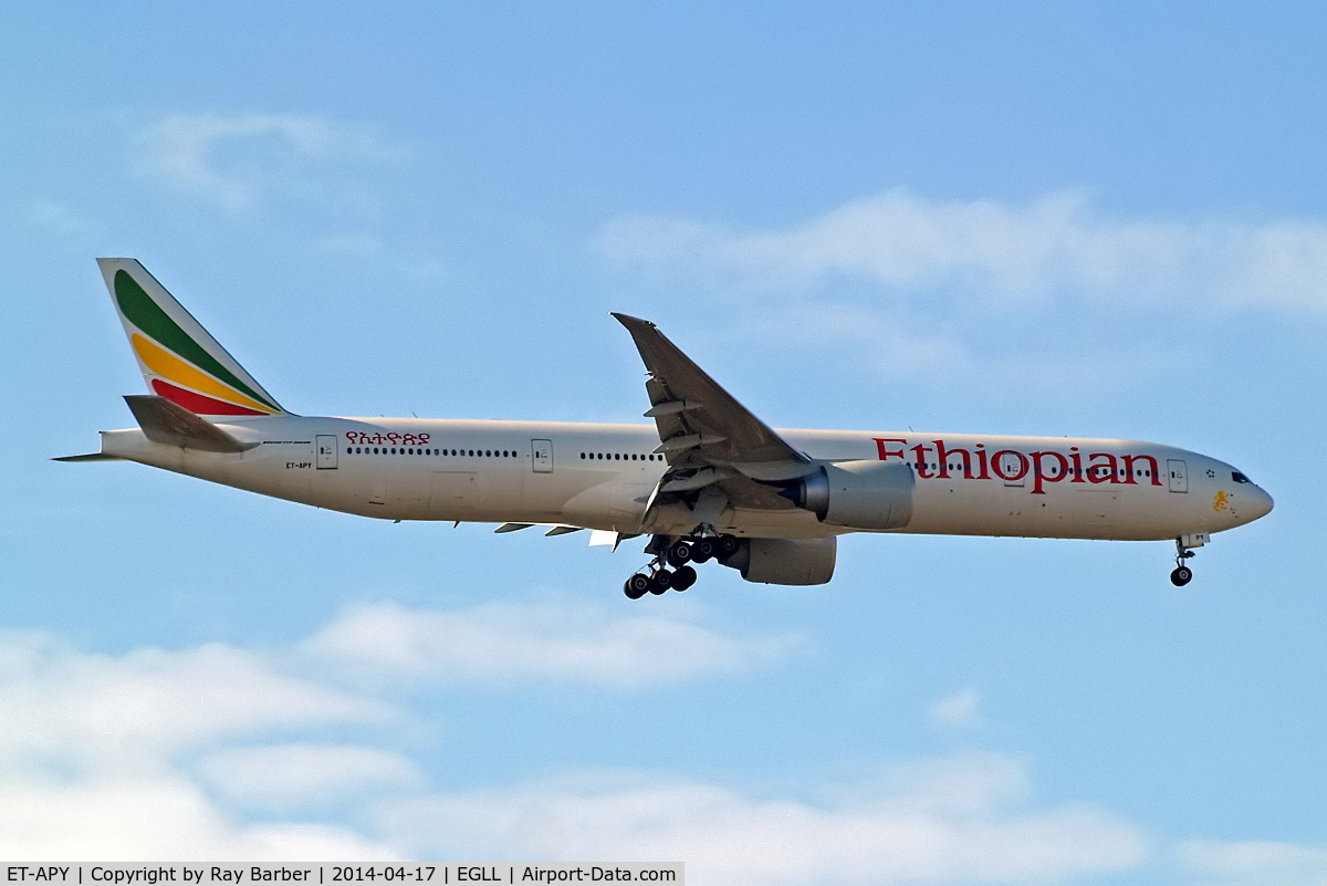 ET-APY, 2013 Boeing 777-36N/ER C/N 42102, Boeing 777-36NER [42102] (Ethiopian Airlines) Home~G 17/04/2014. On approach 27L.