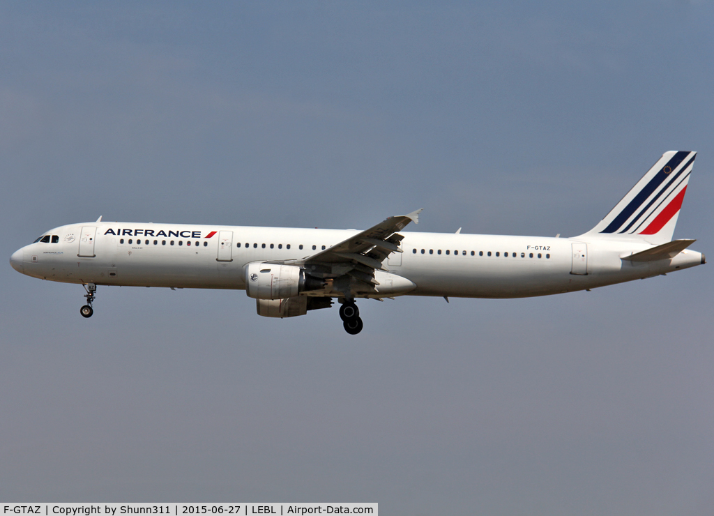 F-GTAZ, 2011 Airbus A321-212 C/N 4901, Landing rwy 25R in new c/s