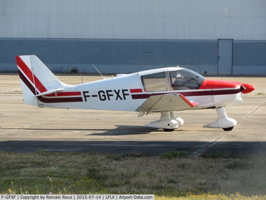 F-GFXF, Robin DR-400-120D Dauphin C/N 1753, Parked