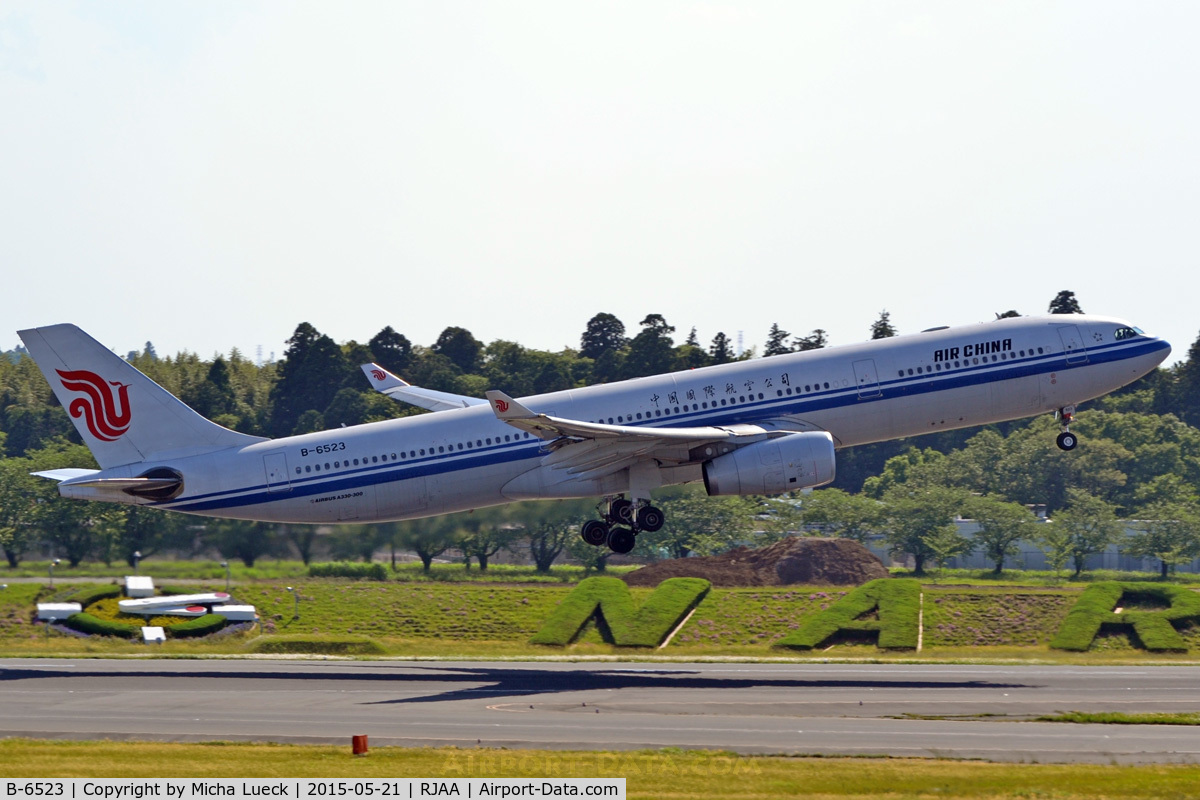 B-6523, 2010 Airbus A330-343X C/N 1187, At Narita