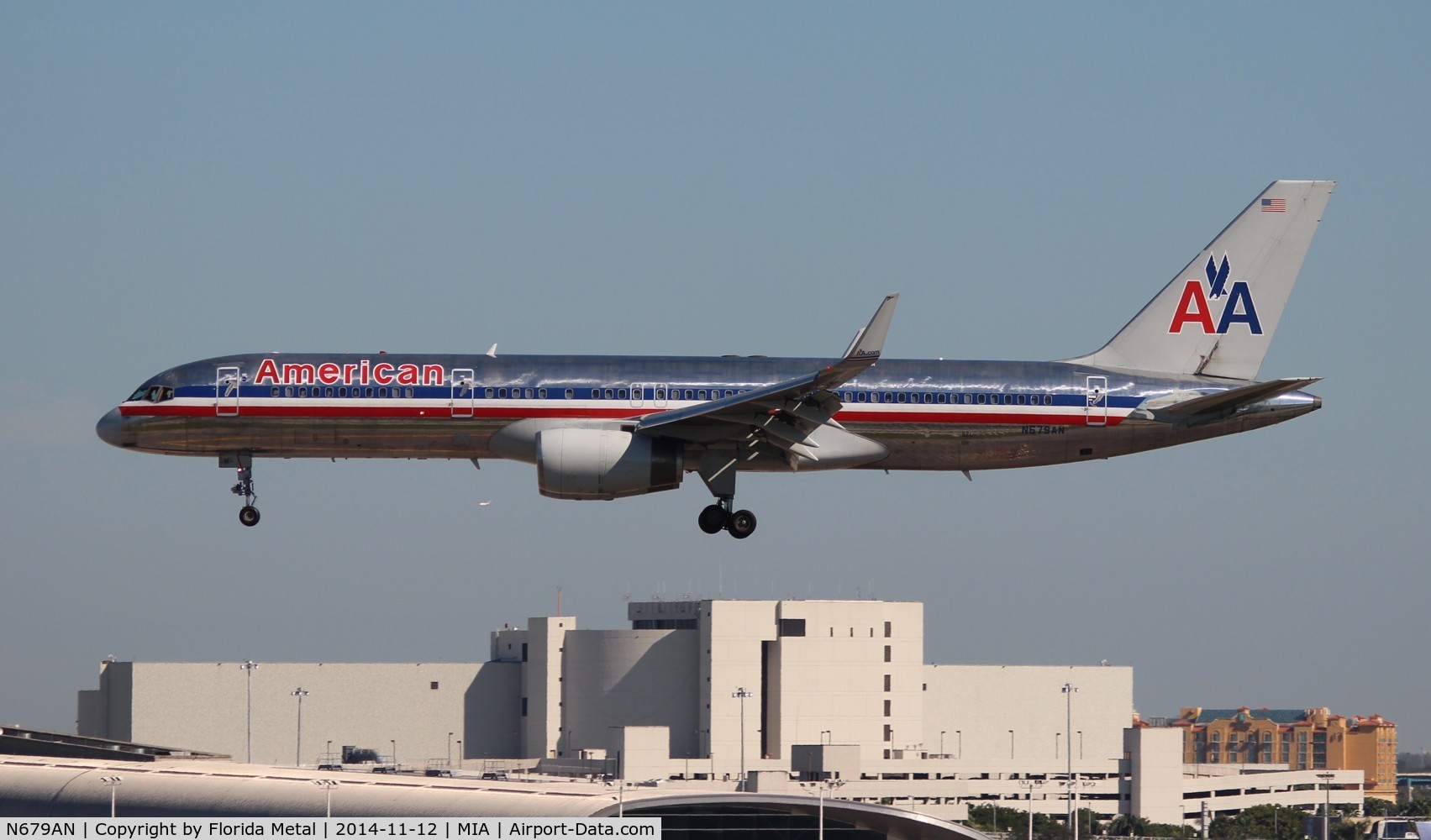 N679AN, 1999 Boeing 757-223F C/N 29589, American