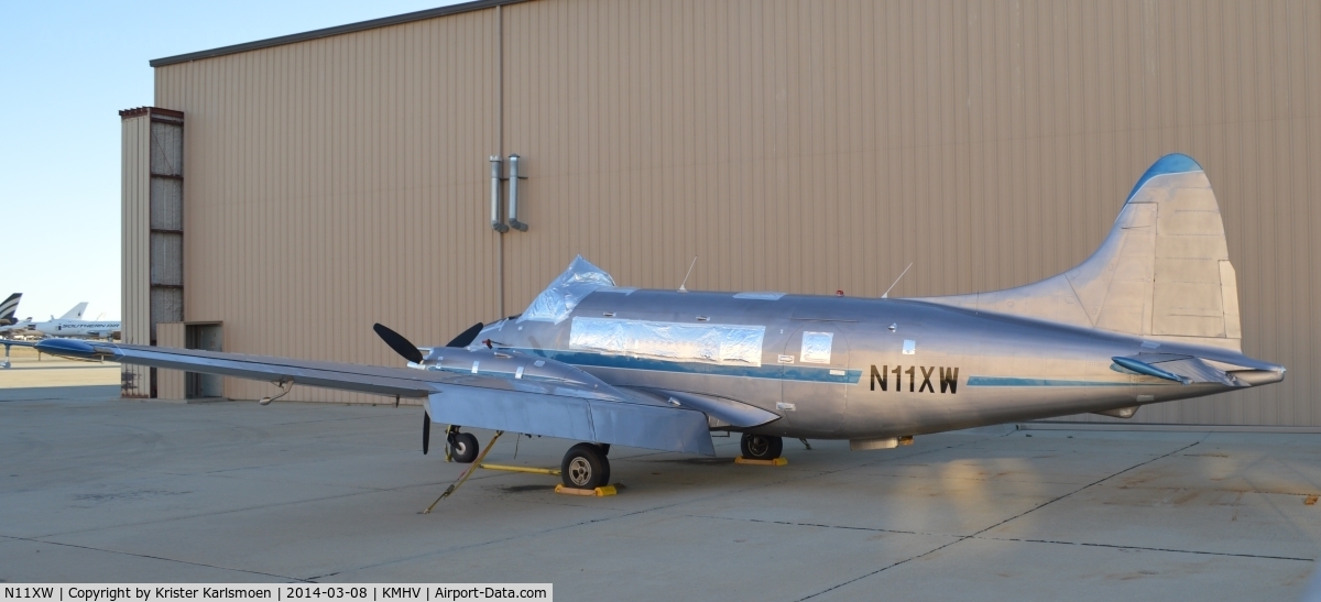 N11XW, 1953 De Havilland DH-104 Dove 6A C/N 04401, A Dove in the desert.