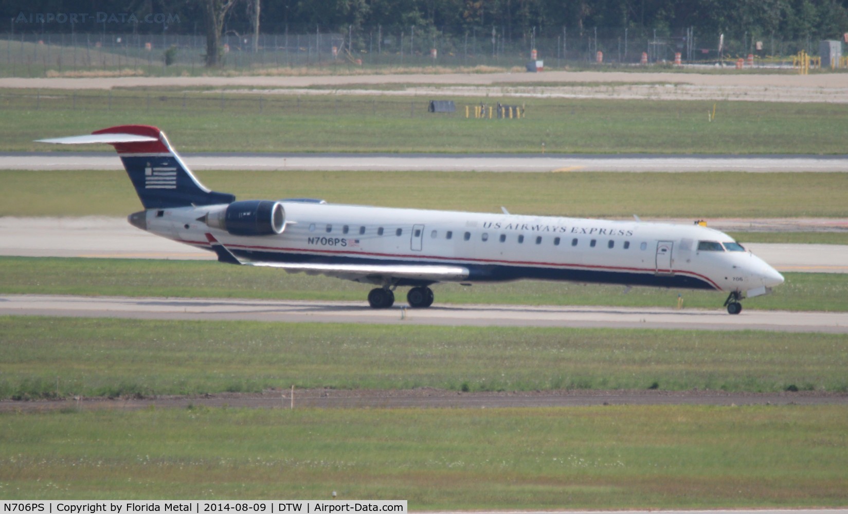 N706PS, 2004 Bombardier CRJ-701 (CL-600-2C10) Regional Jet C/N 10150, USAirways CRJ-900