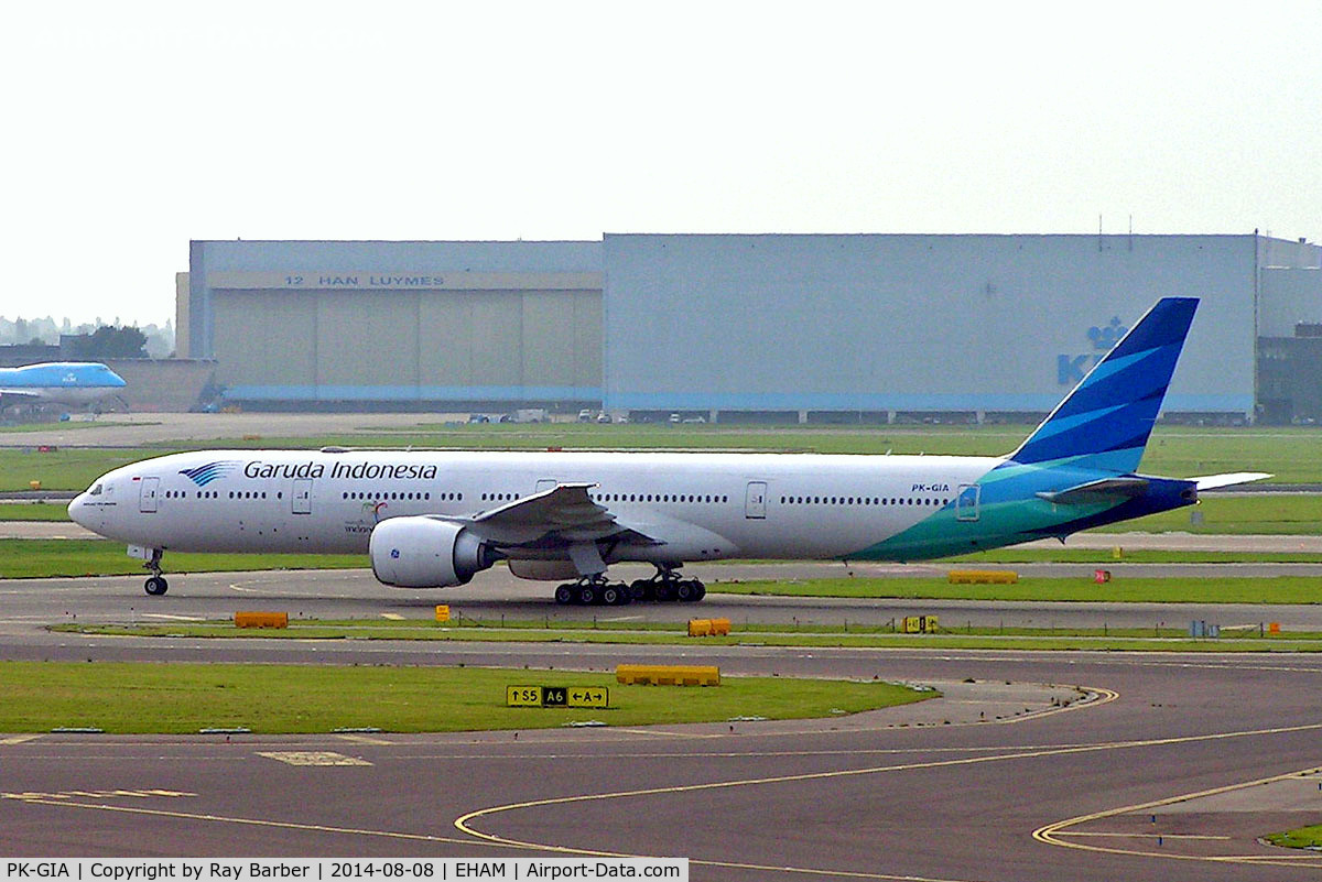 PK-GIA, 2013 Boeing 777-3U3/ER C/N 40074, Boeing 777-3U3ER [40074] (Garuda Indonesia) Amsterdam-Schiphol~PH 08/08/2014