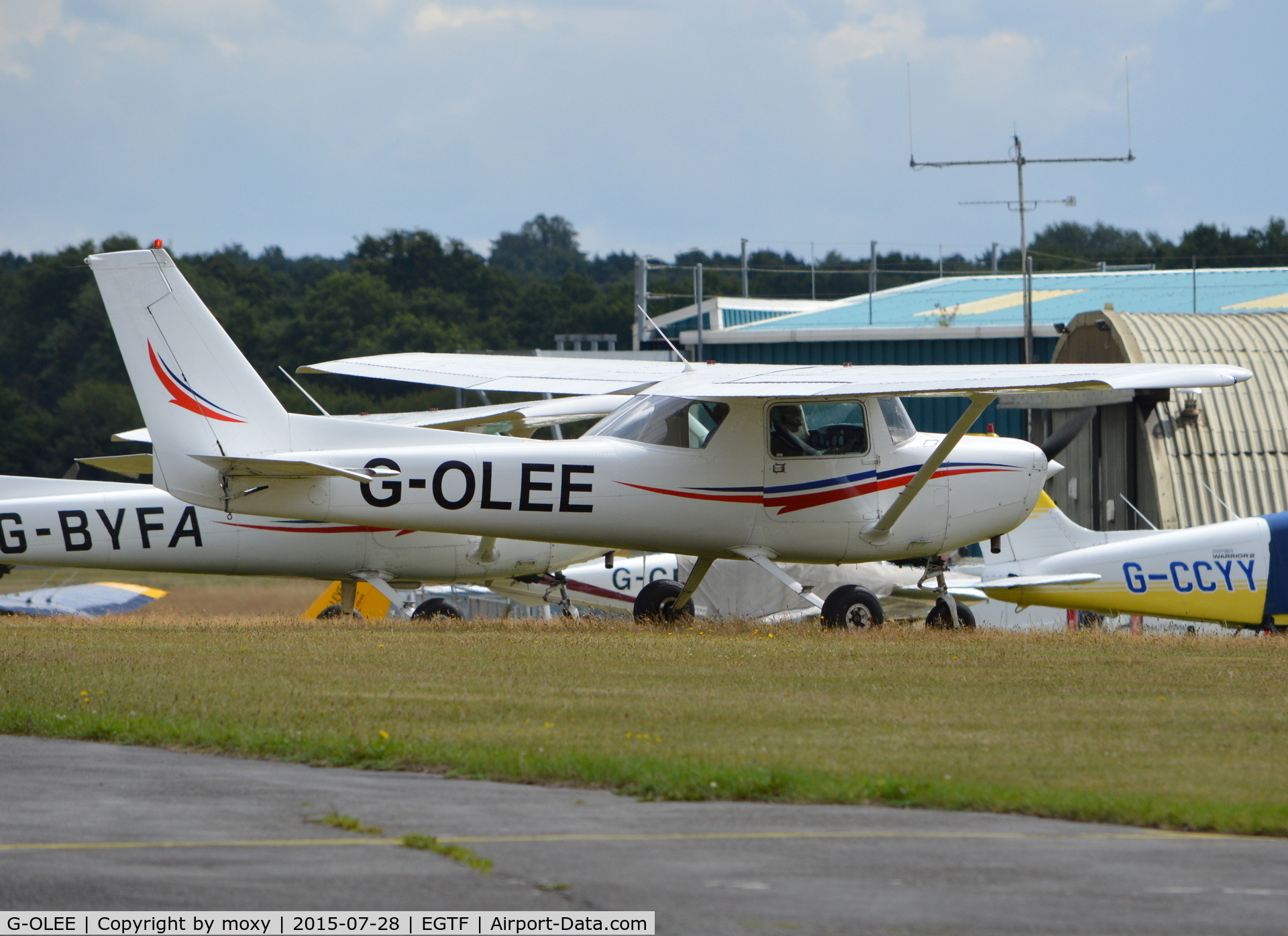 G-OLEE, 1980 Reims F152 C/N 1797, Reims Cessna F152 at Fairoaks