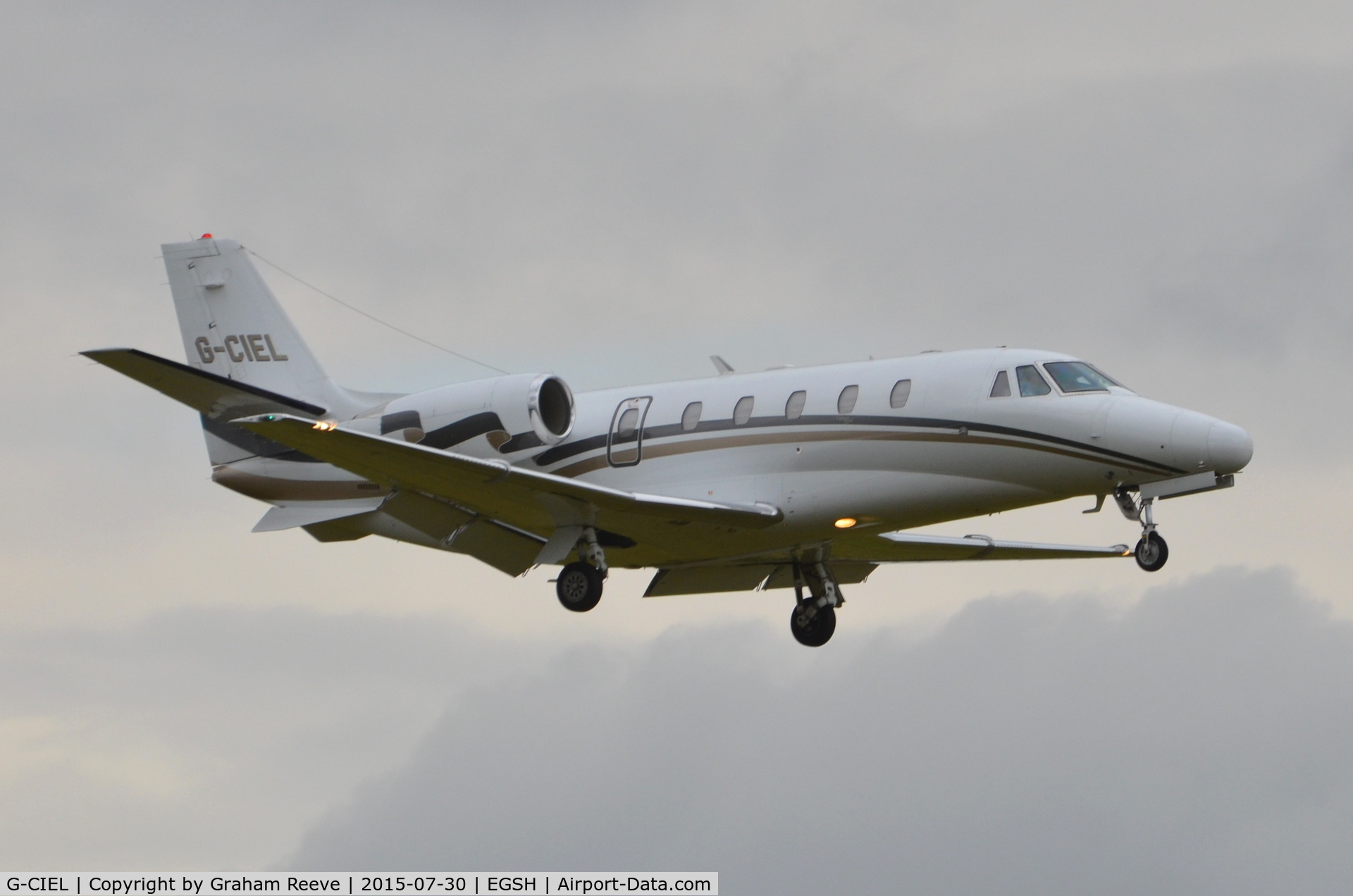 G-CIEL, 2002 Cessna 560XL Citation Excel C/N 560-5247, Landing at Norwich.
