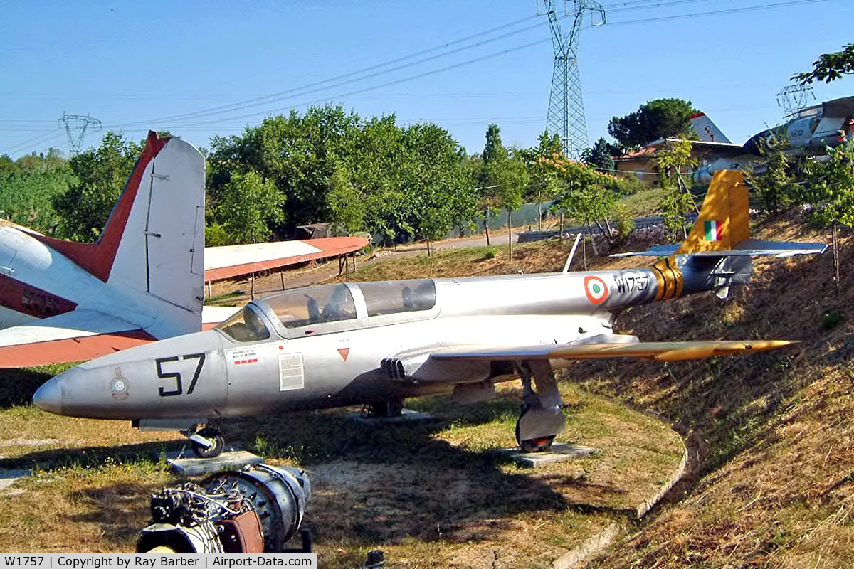 W1757, PZL-Mielec TS-11 Iskra C/N 3H-1432, PZL-Mielec TS-11 200SBbisD Iskra [3H14-32] (Indian Air Force) Cerbaiola/Emilia-Romagna~I 16/07/2004