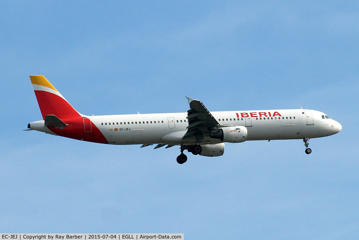 EC-JEJ, 2005 Airbus A321-211 C/N 2381, Airbus A321-211 [2381] (Iberia) Home~G 04/07/2015. On approach 27L.