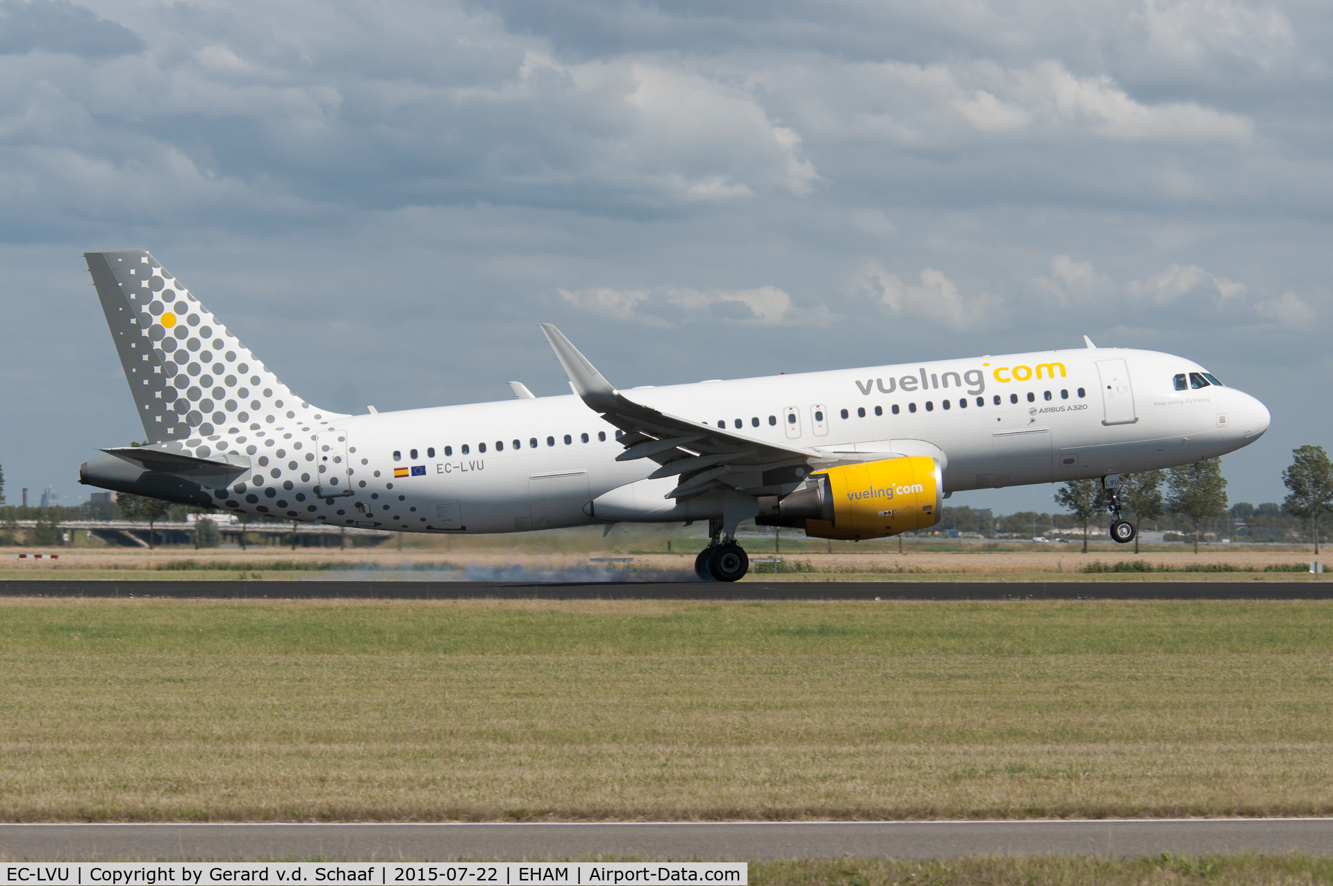 EC-LVU, 2013 Airbus A320-214 C/N 5616, Schiphol, July 2015