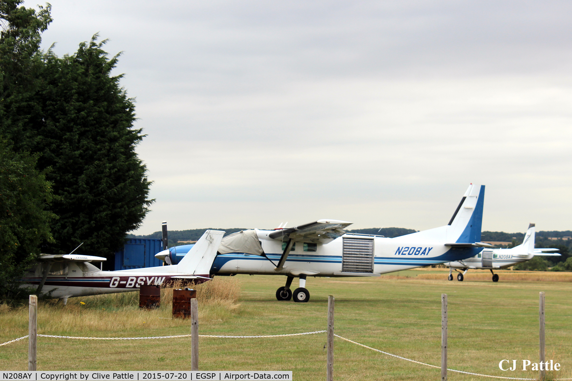 N208AY, 2005 Cessna 208B Grand Caravan C/N 208B1146, Waiting for its next load of jumpers at Sibson EGSP