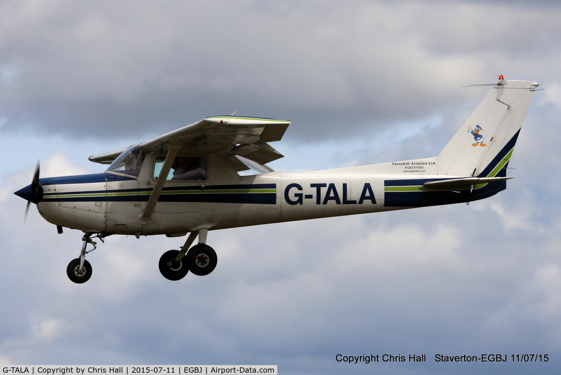 G-TALA, 1981 Cessna 152 C/N 152-85134, on finals at Staverton