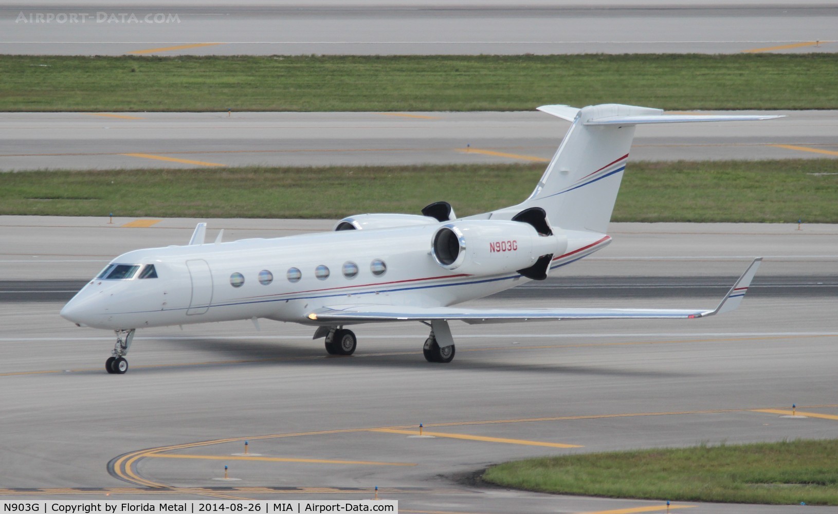 N903G, Gulfstream Aerospace GIV-X (G450) C/N 4183, gulfstream 450