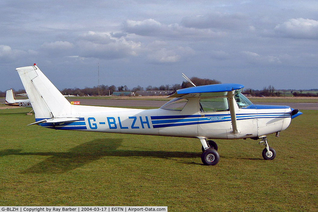 G-BLZH, 1985 Reims F152 C/N 1965, R/Cessna F.152 [1965] Enstone~G 17/03/2004