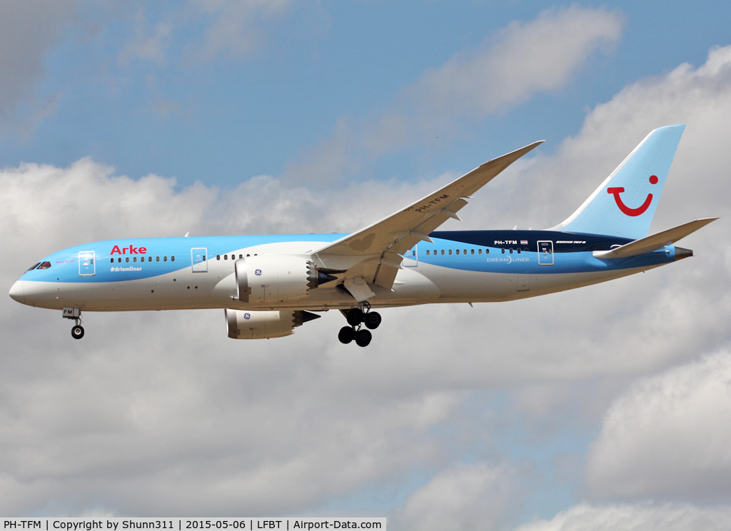 PH-TFM, 2015 Boeing 787-8 Dreamliner Dreamliner C/N 36429, Landing rwy 02