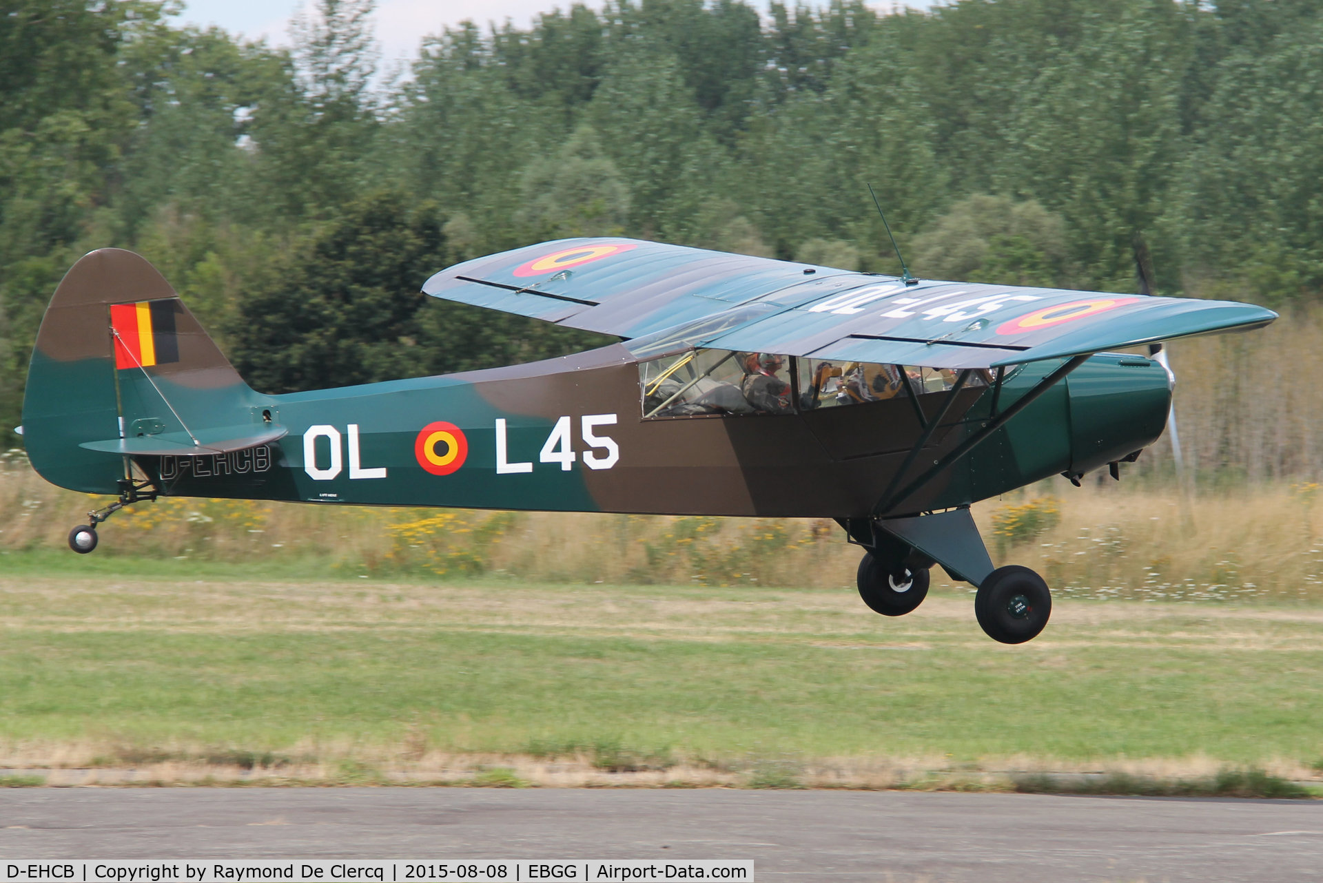 D-EHCB, 1953 Piper L-18C Super Cub (PA-18-95) C/N 18-3219, Landing at Overboelare.