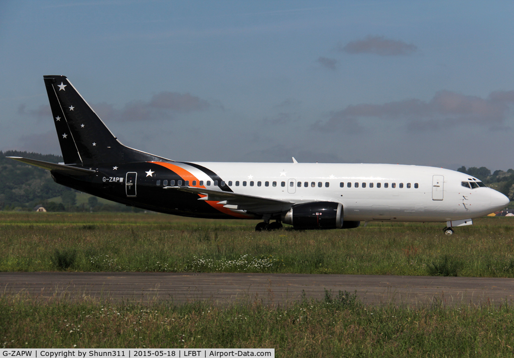 G-ZAPW, 1988 Boeing 737-3L9 C/N 24219, Taxiing to the Terminal... in new c/s