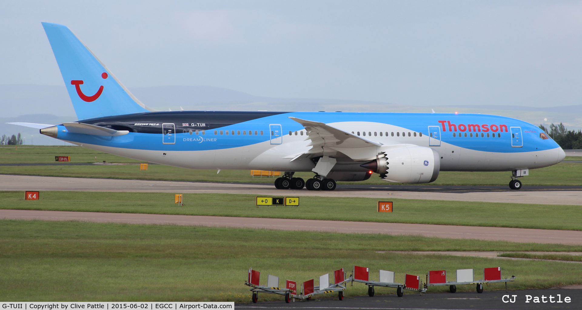 G-TUII, 2015 Boeing 787-8 Dreamliner C/N 37230, In action at Manchester Airport EGCC