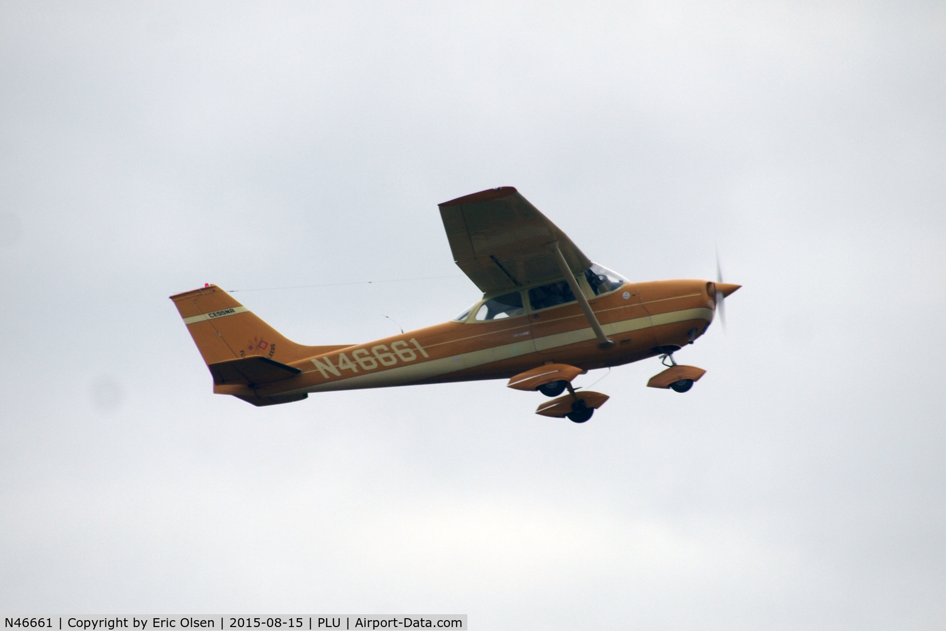 N46661, 1968 Cessna 172K Skyhawk C/N 17257418, Cessna 172 over Thun Field