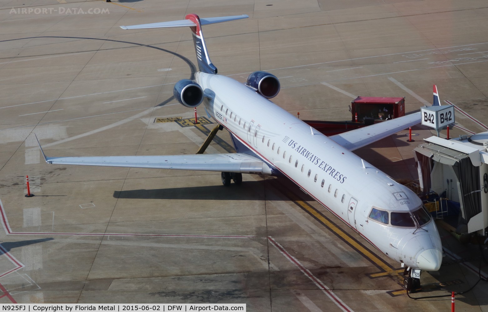 N925FJ, 2004 Bombardier CRJ-900ER (CL-600-2D24) C/N 15025, US Airways Express CRJ-900