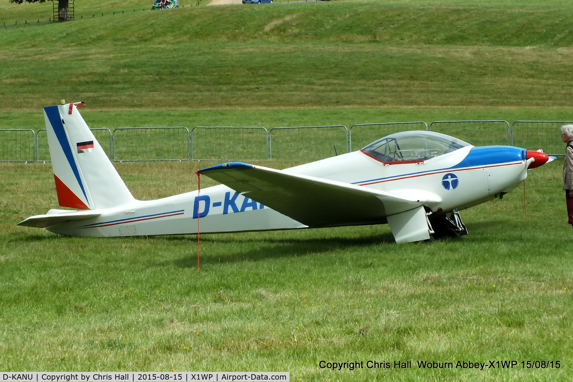D-KANU, Schleicher ASK-16 C/N 16023, International Moth Rally at Woburn Abbey 15/08/15