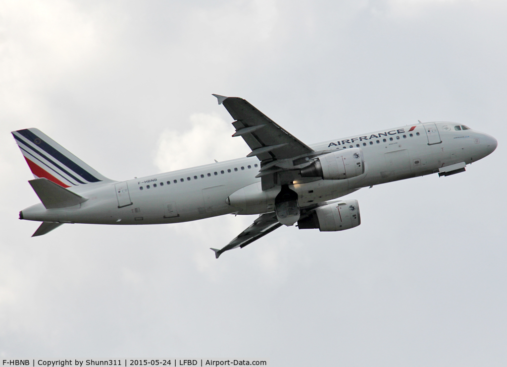 F-HBNB, 2010 Airbus A320-214 C/N 4402, Climbing after take off...