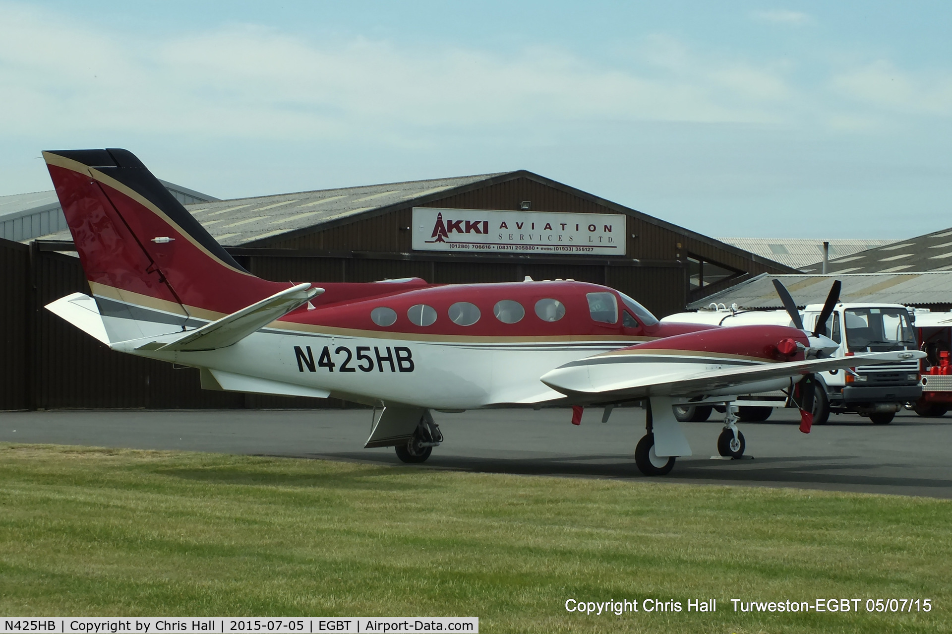 N425HB, 1981 Cessna 425 C/N 425-0073, at Turweston
