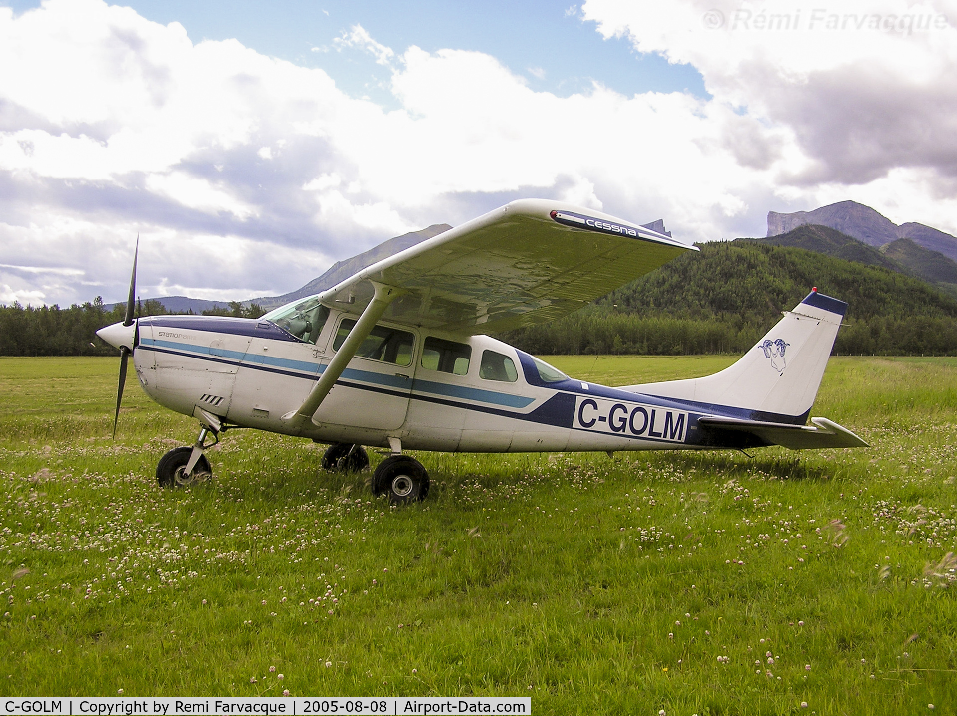 C-GOLM, 1977 Cessna U206G Stationair C/N U206-03864, At Elissi Lodge, Muskwa River, BC.