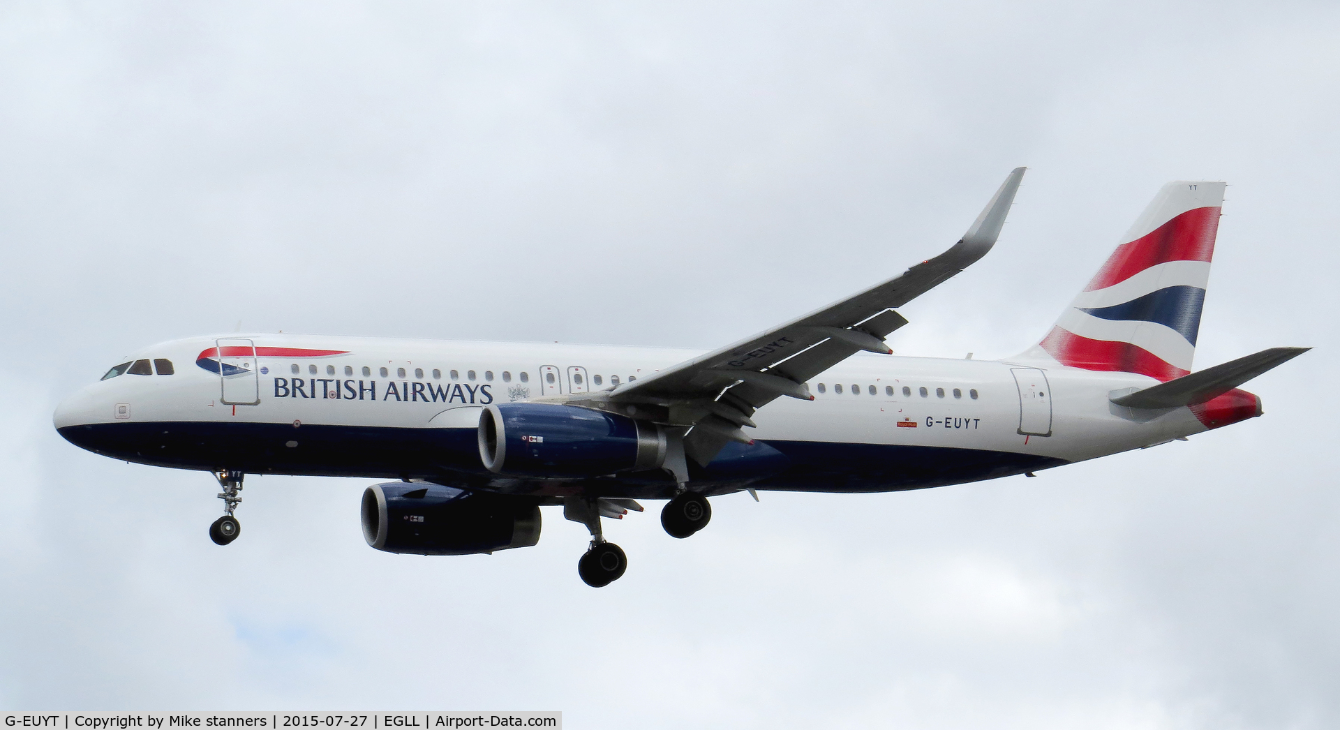 G-EUYT, 2014 Airbus A320-232 C/N 5985, British Airways A320-232 landing runway 27L